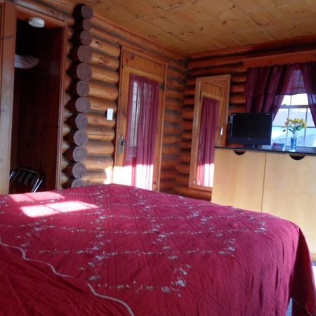 七个小矮人度假屋 - 小溪小屋 乔治湖 外观 照片