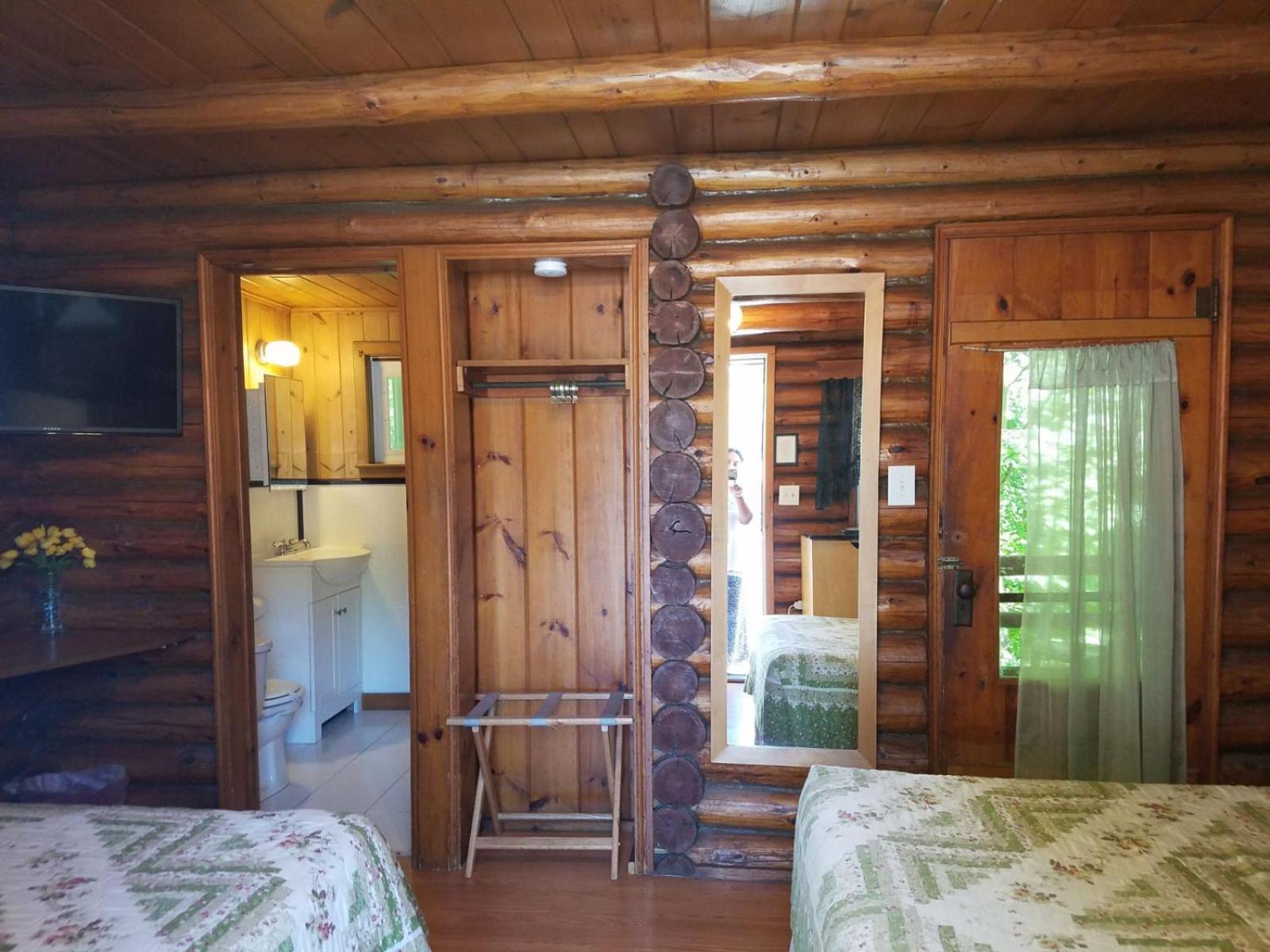 七个小矮人度假屋 - 小溪小屋 乔治湖 外观 照片